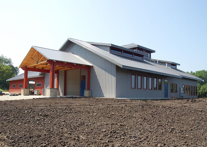 Custom shop building built with EPS structural insulated panels